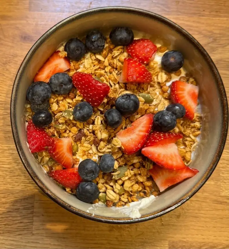Berry Yogurt Bowl